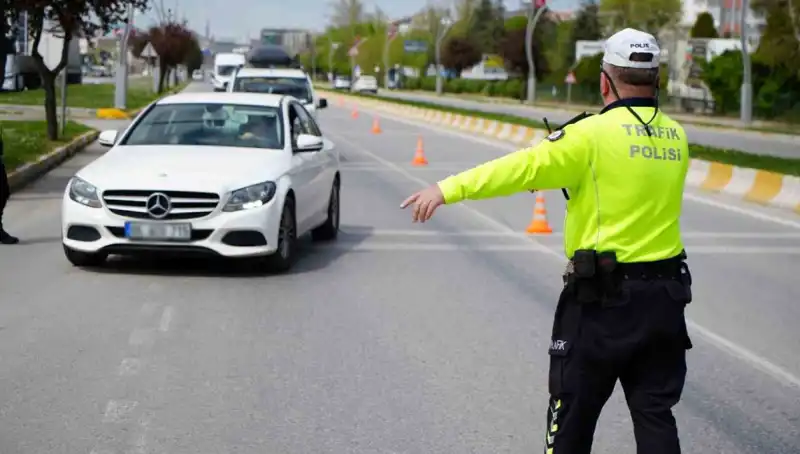 2025'te Yeni Trafik Cezaları: Ceza Miktarları ve Değişiklikler Neler?