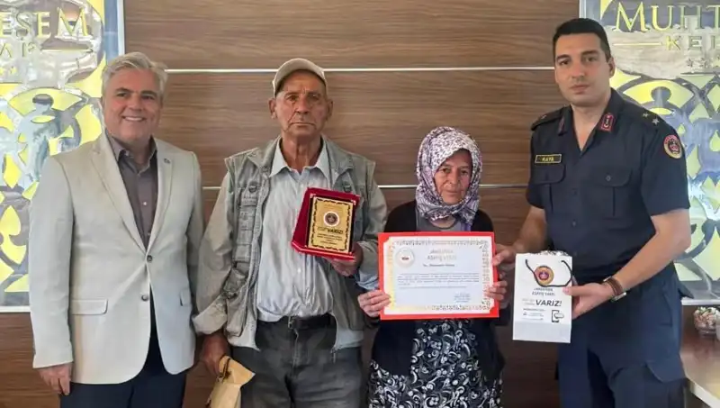 Tek Varlıkları Olan Evi Jandarmaya Bağışladılar, Duygulandıran Hikaye