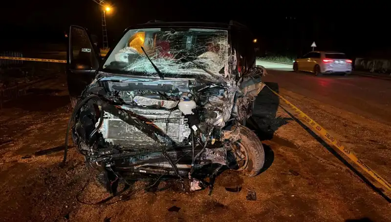 Amasya’da Feci Kaza: İki Araç Kafa Kafaya Çarpıştı, Yedi Yaralı