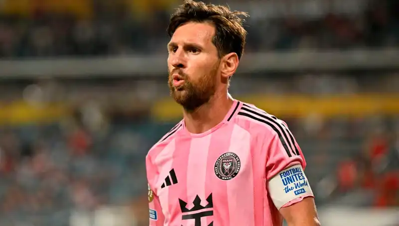 Messi'nin Debut Maçında Beraberlik ve Şok Şut Detayları!